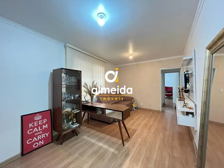 Apartamento com 2 quartos à venda, 91m2 em Centro, Santa Maria - RS - imagem 3 Foto 3 de Apartamento com 2 quartos à venda, 91m2 em Centro, Santa Maria - RS