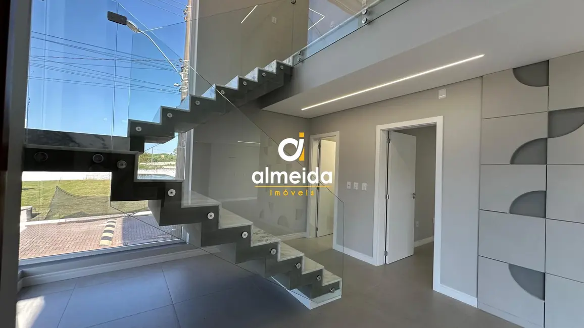 Casa de Condomínio com 4 quartos à venda, 215m2 em Camobi, Santa Maria - RS - imagem 8 Foto 8 de Casa de Condomínio com 4 quartos à venda, 215m2 em Camobi, Santa Maria - RS