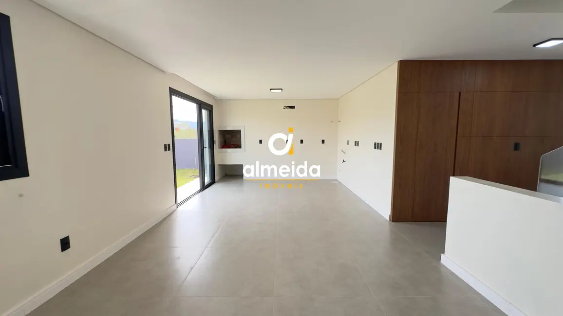 Casa de Condomínio com 3 quartos à venda, 204m2 em Camobi, Santa Maria - RS - imagem 9 Foto 9 de Casa de Condomínio com 3 quartos à venda, 204m2 em Camobi, Santa Maria - RS