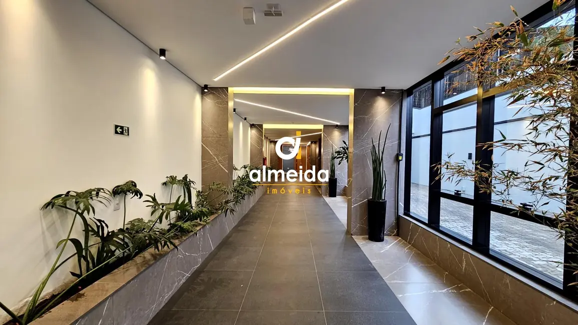 Foto 4 de Apartamento com 3 quartos à venda, 195m2 em Nossa Senhora Medianeira, Santa Maria - RS