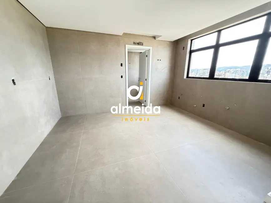 Foto 7 de Apartamento com 3 quartos à venda, 195m2 em Nossa Senhora Medianeira, Santa Maria - RS