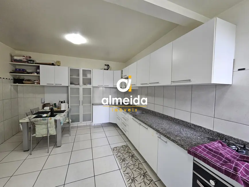 Apartamento com 2 quartos à venda, 113m2 em Centro, Santa Maria - RS - imagem 6 Foto 6 de Apartamento com 2 quartos à venda, 113m2 em Centro, Santa Maria - RS