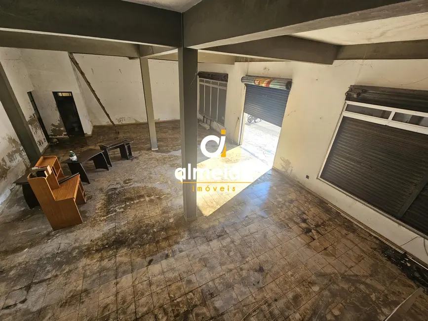 Foto 6 de Loja com 3 quartos à venda, 550m2 em Nossa Senhora do Rosário, Santa Maria - RS