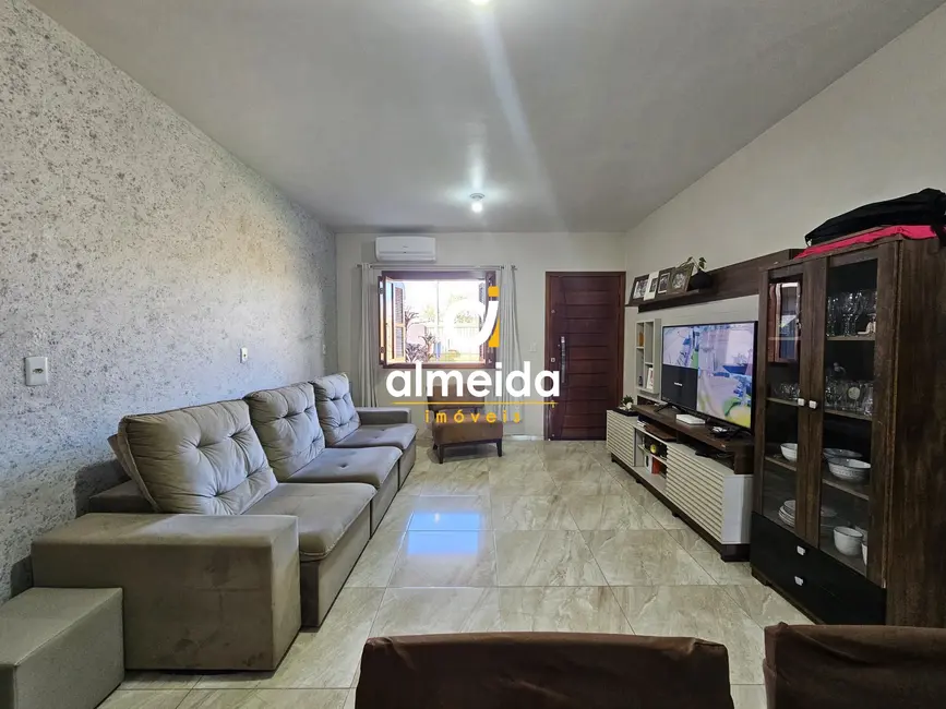Casa com 2 quartos à venda, 135m2 em Lorenzi, Santa Maria - RS - imagem 6 Foto 6 de Casa com 2 quartos à venda, 135m2 em Lorenzi, Santa Maria - RS