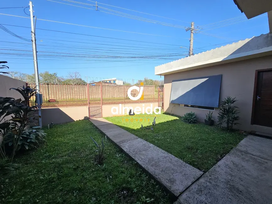 Casa com 2 quartos à venda, 135m2 em Lorenzi, Santa Maria - RS - imagem 3 Foto 3 de Casa com 2 quartos à venda, 135m2 em Lorenzi, Santa Maria - RS