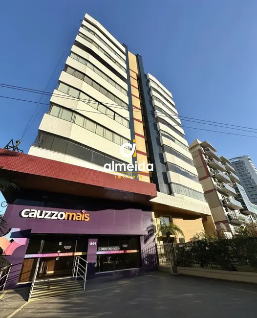 Foto 1 de Apartamento com 2 quartos à venda, 104m2 em Nossa Senhora Medianeira, Santa Maria - RS