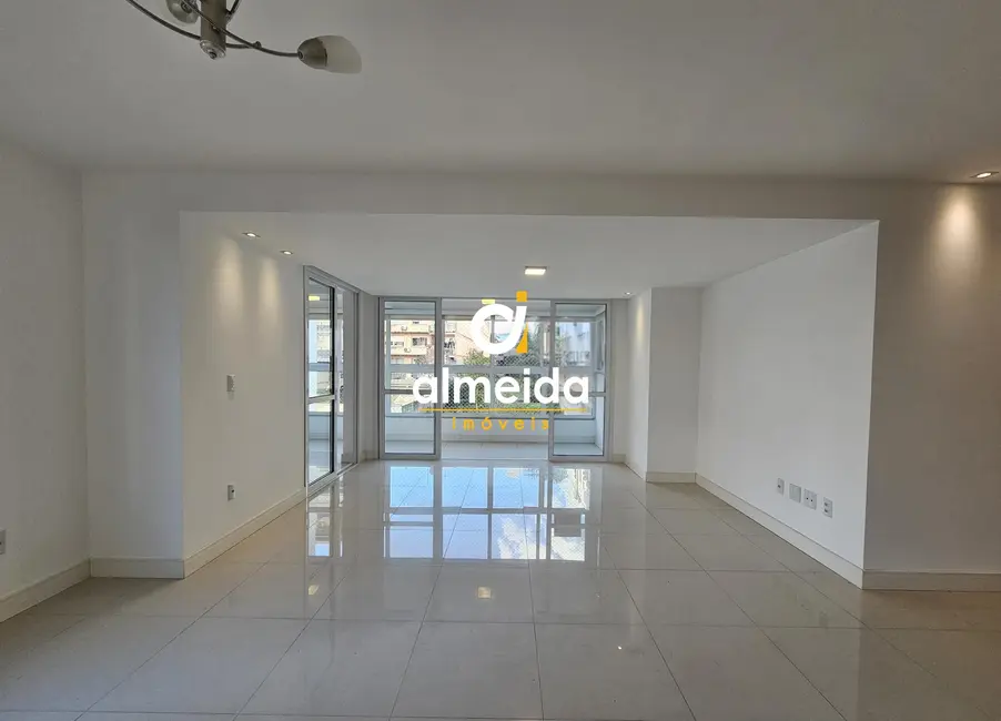 Apartamento com 3 quartos à venda, 154m2 em Centro, Santa Maria - RS - imagem 2 Foto 2 de Apartamento com 3 quartos à venda, 154m2 em Centro, Santa Maria - RS
