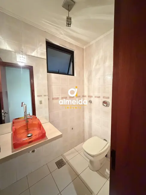 Apartamento com 3 quartos à venda, 179m2 em Nossa Senhora Medianeira, Santa Maria - RS - imagem 4 Foto 4 de Apartamento com 3 quartos à venda, 179m2 em Nossa Senhora Medianeira, Santa Maria - RS