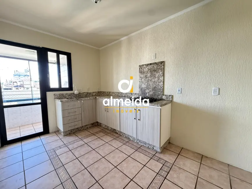 Apartamento com 3 quartos à venda, 179m2 em Nossa Senhora Medianeira, Santa Maria - RS - imagem 9 Foto 9 de Apartamento com 3 quartos à venda, 179m2 em Nossa Senhora Medianeira, Santa Maria - RS