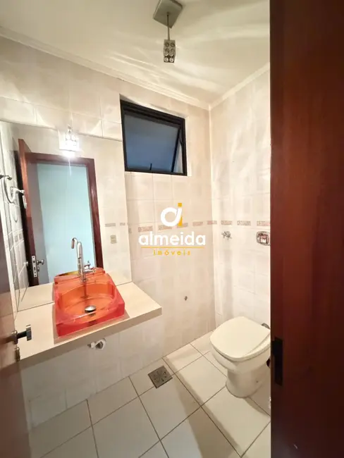 Apartamento com 3 quartos à venda, 179m2 em Nossa Senhora Medianeira, Santa Maria - RS - imagem 5 Foto 5 de Apartamento com 3 quartos à venda, 179m2 em Nossa Senhora Medianeira, Santa Maria - RS