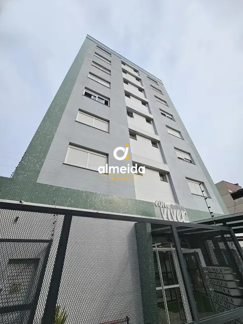 Foto 2 de Apartamento com 2 quartos à venda, 83m2 em Menino Jesus, Santa Maria - RS