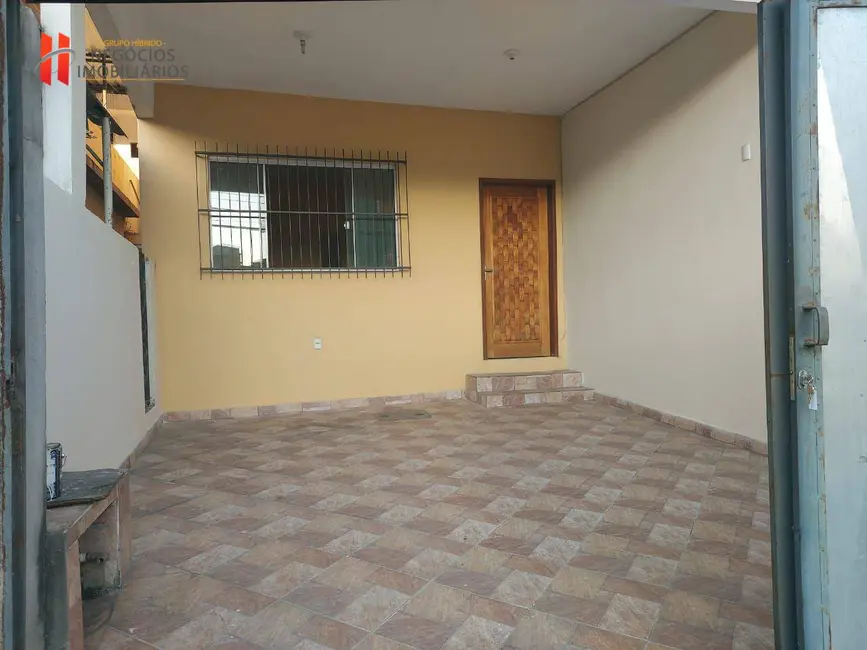 Casa com 2 quartos à venda, 270m2 em Parque Centenário, Duque De Caxias - RJ - imagem 3 Foto 3 de Casa com 2 quartos à venda, 270m2 em Parque Centenário, Duque De Caxias - RJ