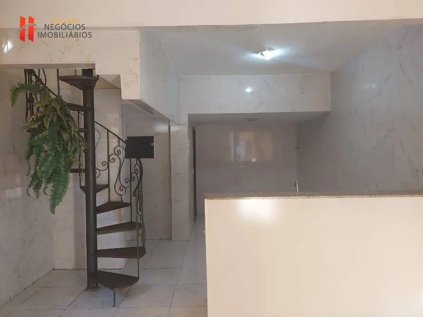 Casa com 2 quartos à venda, 270m2 em Parque Centenário, Duque De Caxias - RJ - imagem 5 Foto 5 de Casa com 2 quartos à venda, 270m2 em Parque Centenário, Duque De Caxias - RJ