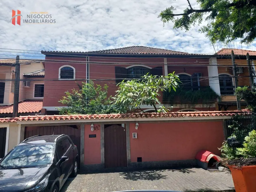 Casa com 3 quartos à venda, 320m2 em Rio De Janeiro - RJ - imagem 1 Foto 1 de Casa com 3 quartos à venda, 320m2 em Rio De Janeiro - RJ