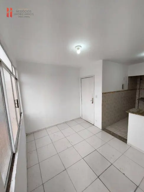 Foto 3 de Apartamento com 1 quarto para alugar, 34m2 em Vila Flávia, Duque De Caxias - RJ