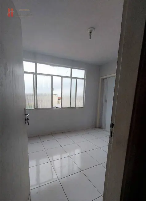 Foto 2 de Apartamento com 1 quarto para alugar, 33m2 em Vila Flávia, Duque De Caxias - RJ