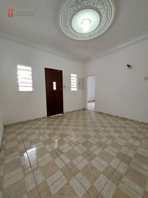 Casa com 3 quartos à venda, 220m2 em Vila Meriti, Duque De Caxias - RJ - imagem 7 Foto 7 de Casa com 3 quartos à venda, 220m2 em Vila Meriti, Duque De Caxias - RJ