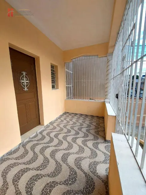 Casa com 3 quartos à venda, 220m2 em Vila Meriti, Duque De Caxias - RJ - imagem 5 Foto 5 de Casa com 3 quartos à venda, 220m2 em Vila Meriti, Duque De Caxias - RJ