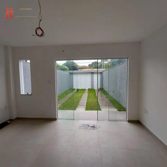 Foto 2 de Casa de Condomínio com 2 quartos à venda, 85m2 em Parque A Equitativa, Duque De Caxias - RJ
