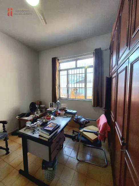 Casa com 5 quartos à venda, 360m2 em Parque Santa Lúcia, Duque De Caxias - RJ - imagem 8 Foto 8 de Casa com 5 quartos à venda, 360m2 em Parque Santa Lúcia, Duque De Caxias - RJ