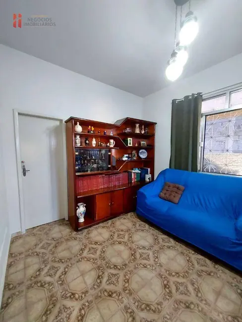 Casa com 5 quartos à venda, 360m2 em Parque Santa Lúcia, Duque De Caxias - RJ - imagem 4 Foto 4 de Casa com 5 quartos à venda, 360m2 em Parque Santa Lúcia, Duque De Caxias - RJ