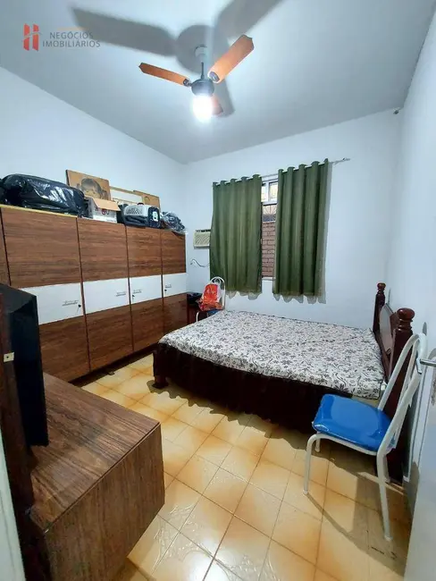 Casa com 5 quartos à venda, 360m2 em Parque Santa Lúcia, Duque De Caxias - RJ - imagem 9 Foto 9 de Casa com 5 quartos à venda, 360m2 em Parque Santa Lúcia, Duque De Caxias - RJ