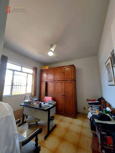 Casa com 5 quartos à venda, 360m2 em Parque Santa Lúcia, Duque De Caxias - RJ - imagem 7 Foto 7 de Casa com 5 quartos à venda, 360m2 em Parque Santa Lúcia, Duque De Caxias - RJ