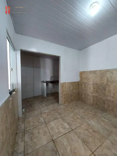 Foto 1 de Casa com 1 quarto para alugar, 37m2 em Parque Beira Mar, Duque De Caxias - RJ