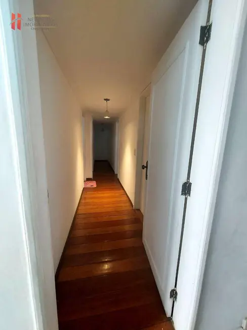 Casa com 7 quartos à venda, 300m2 em Jardim Vinte e Cinco de Agosto, Duque De Caxias - RJ - imagem 9 Foto 9 de Casa com 7 quartos à venda, 300m2 em Jardim Vinte e Cinco de Agosto, Duque De Caxias - RJ