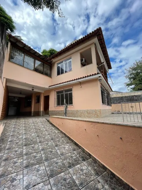 Casa com 4 quartos à venda, 199m2 em Cocotá, Rio De Janeiro - RJ - imagem 1 Foto 1 de Casa com 4 quartos à venda, 199m2 em Cocotá, Rio De Janeiro - RJ