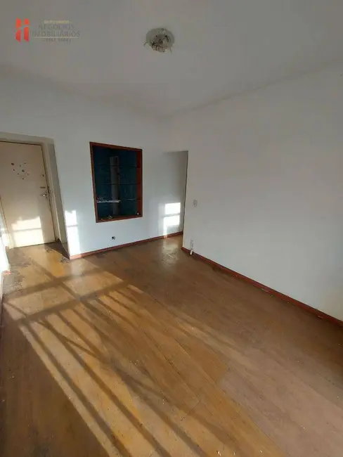 Apartamento com 2 quartos à venda, 53m2 em Jardim Vinte e Cinco de Agosto, Duque De Caxias - RJ - imagem 3 Foto 3 de Apartamento com 2 quartos à venda, 53m2 em Jardim Vinte e Cinco de Agosto, Duque De Caxias - RJ