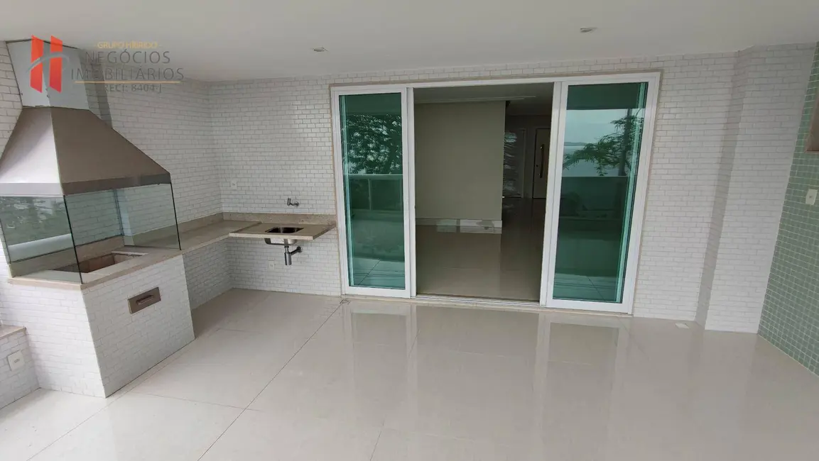 Foto 3 de Apartamento com 4 quartos à venda, 227m2 em Jardim Guanabara, Rio De Janeiro - RJ