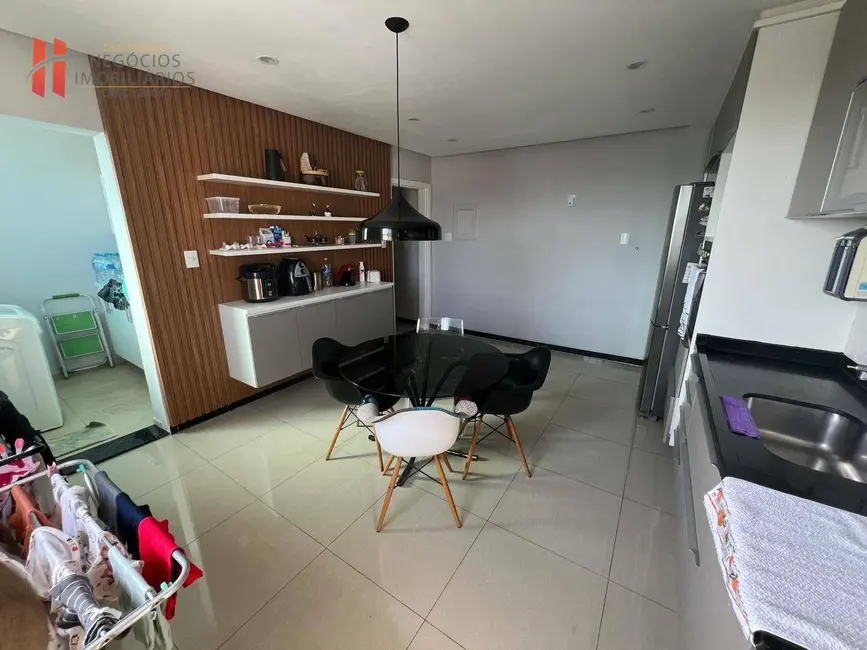 Casa de Condomínio com 4 quartos à venda, 500m2 em Jardim Vinte e Cinco de Agosto, Duque De Caxias - RJ - imagem 9 Foto 9 de Casa de Condomínio com 4 quartos à venda, 500m2 em Jardim Vinte e Cinco de Agosto, Duque De Caxias - RJ