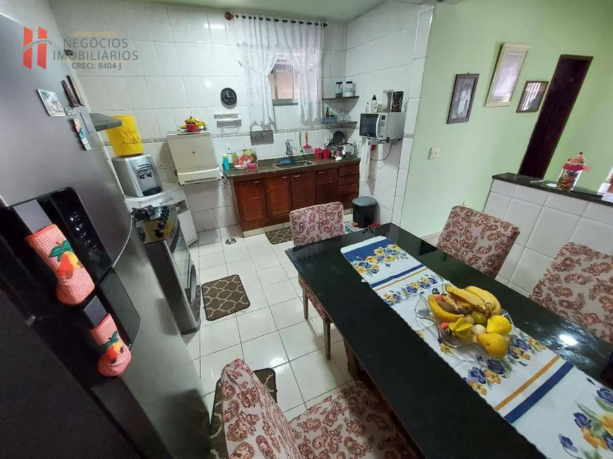 Casa com 3 quartos à venda, 160m2 em Vila São Luís, Duque De Caxias - RJ - imagem 8 Foto 8 de Casa com 3 quartos à venda, 160m2 em Vila São Luís, Duque De Caxias - RJ