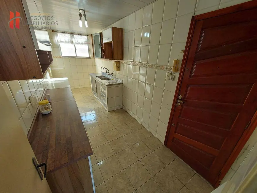 Apartamento com 3 quartos à venda, 103m2 em Centro, Duque De Caxias - RJ - imagem 6 Foto 6 de Apartamento com 3 quartos à venda, 103m2 em Centro, Duque De Caxias - RJ