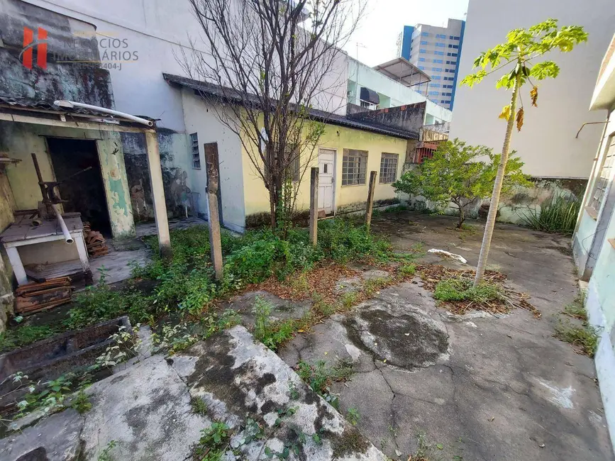 Casa com 3 quartos à venda, 360m2 em Jardim Vinte e Cinco de Agosto, Duque De Caxias - RJ - imagem 7 Foto 7 de Casa com 3 quartos à venda, 360m2 em Jardim Vinte e Cinco de Agosto, Duque De Caxias - RJ
