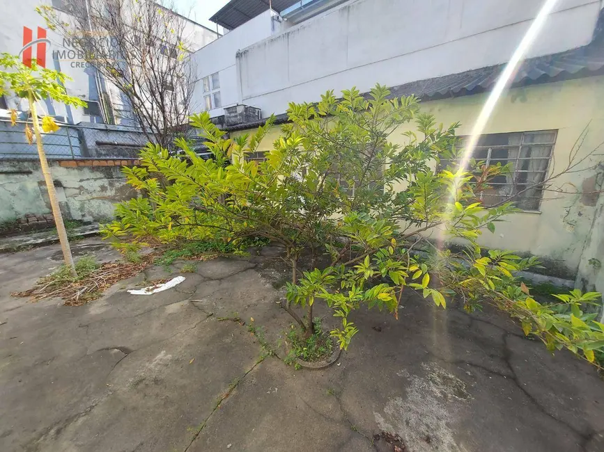 Casa com 3 quartos à venda, 360m2 em Jardim Vinte e Cinco de Agosto, Duque De Caxias - RJ - imagem 6 Foto 6 de Casa com 3 quartos à venda, 360m2 em Jardim Vinte e Cinco de Agosto, Duque De Caxias - RJ