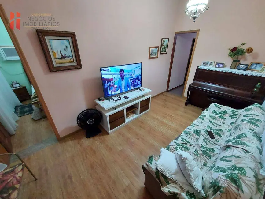Casa com 3 quartos à venda, 400m2 em Jardim Vinte e Cinco de Agosto, Duque De Caxias - RJ - imagem 4 Foto 4 de Casa com 3 quartos à venda, 400m2 em Jardim Vinte e Cinco de Agosto, Duque De Caxias - RJ