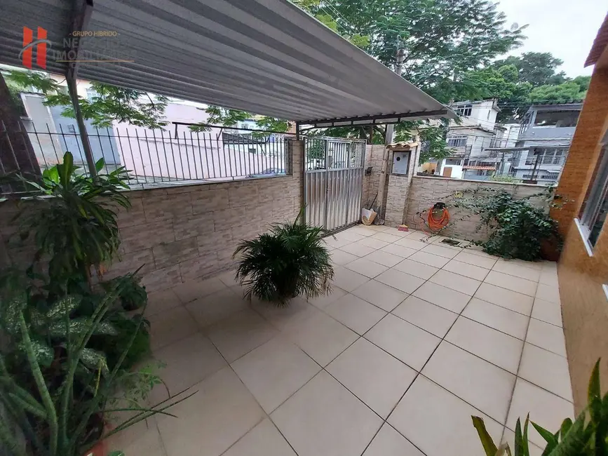 Foto 2 de Casa com 3 quartos à venda, 400m2 em Jardim Vinte e Cinco de Agosto, Duque De Caxias - RJ