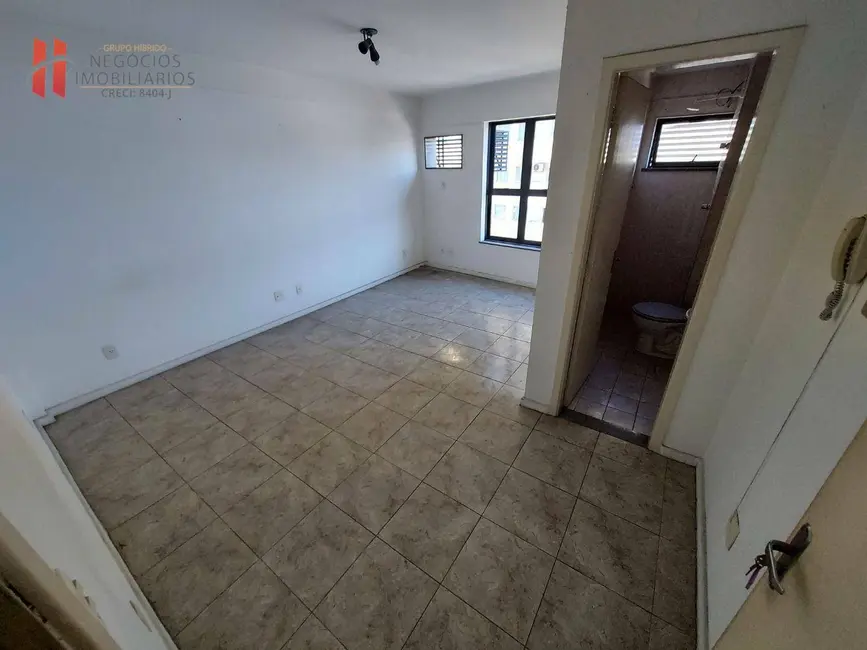 Sala Comercial à venda e para alugar, 28m2 em Jardim Vinte e Cinco de Agosto, Duque De Caxias - RJ - imagem 2 Foto 2 de Sala Comercial à venda e para alugar, 28m2 em Jardim Vinte e Cinco de Agosto, Duque De Caxias - RJ