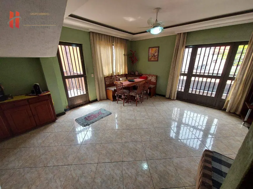 Casa com 3 quartos à venda, 224m2 em Vila Itamarati, Duque De Caxias - RJ - imagem 4 Foto 4 de Casa com 3 quartos à venda, 224m2 em Vila Itamarati, Duque De Caxias - RJ