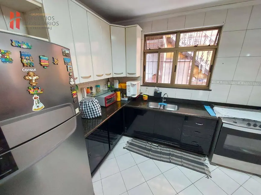 Casa com 3 quartos à venda, 224m2 em Vila Itamarati, Duque De Caxias - RJ - imagem 7 Foto 7 de Casa com 3 quartos à venda, 224m2 em Vila Itamarati, Duque De Caxias - RJ