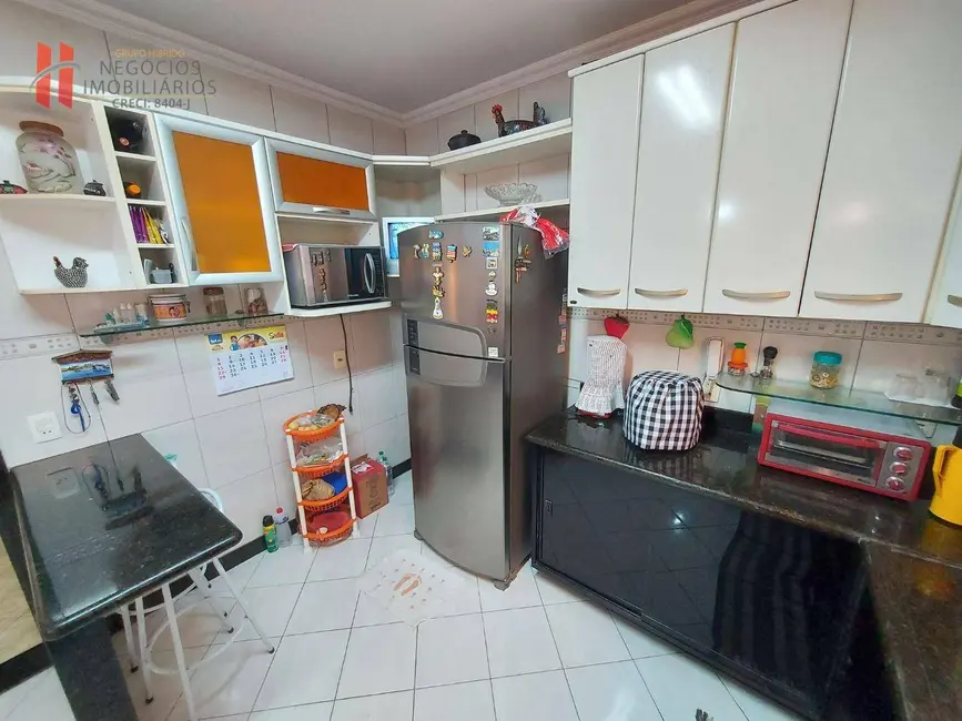 Casa com 3 quartos à venda, 224m2 em Vila Itamarati, Duque De Caxias - RJ - imagem 6 Foto 6 de Casa com 3 quartos à venda, 224m2 em Vila Itamarati, Duque De Caxias - RJ