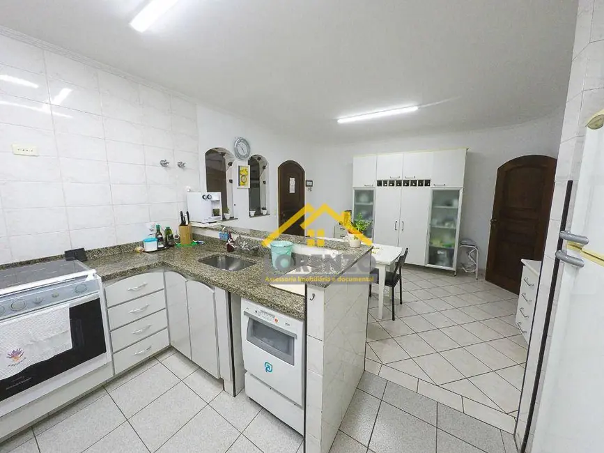Foto 7 de Sobrado com 4 quartos à venda, 354m2 em Vila Gilda, Santo Andre - SP