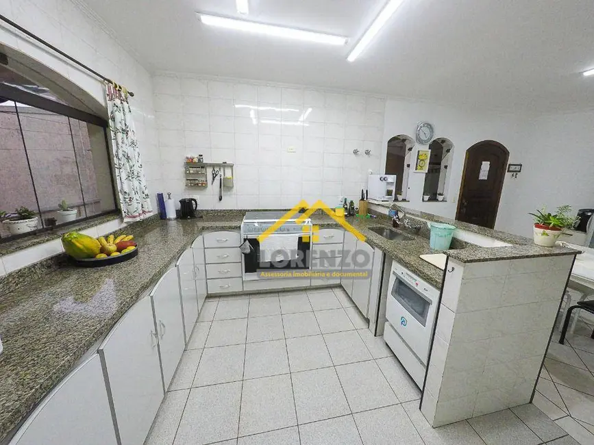Foto 6 de Sobrado com 4 quartos à venda, 354m2 em Vila Gilda, Santo Andre - SP