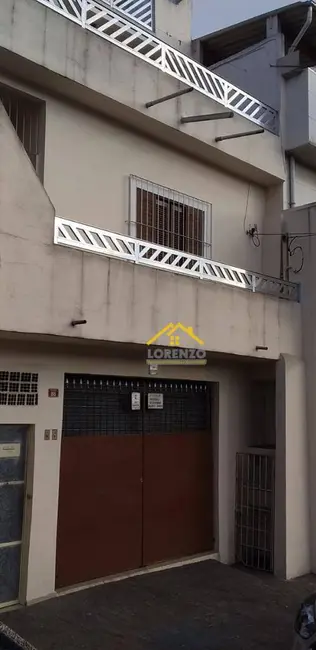 Foto 2 de Sobrado com 2 quartos à venda, 132m2 em Taboão, Diadema - SP