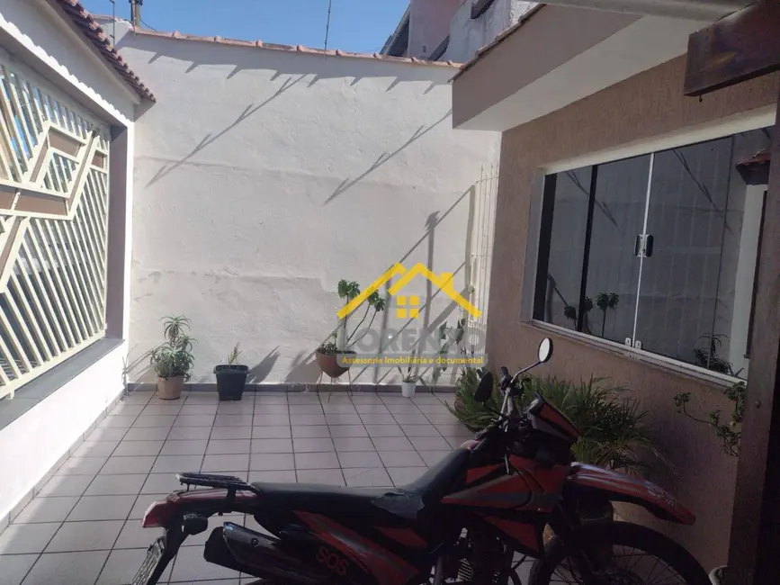 Casa com 2 quartos à venda, 260m2 em Vila Pires, Santo Andre - SP - imagem 4 Foto 4 de Casa com 2 quartos à venda, 260m2 em Vila Pires, Santo Andre - SP