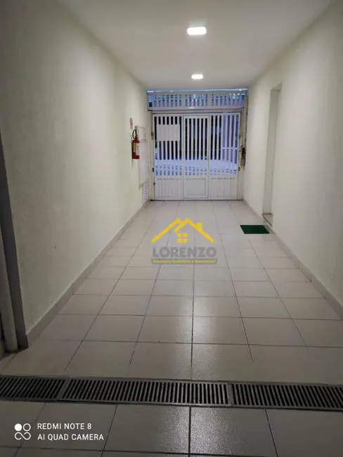 Sobrado com 6 quartos à venda, 177m2 em Santo Andre - SP - imagem 8 Foto 8 de Sobrado com 6 quartos à venda, 177m2 em Santo Andre - SP
