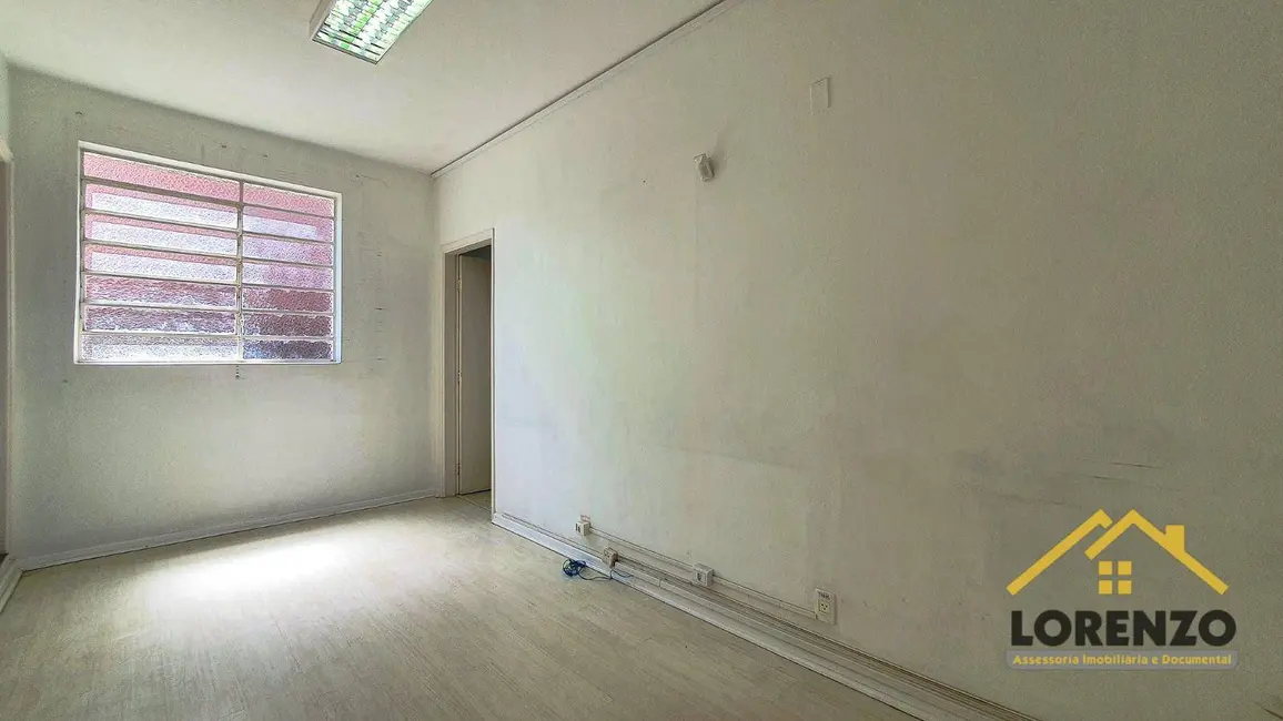 Foto 3 de Sobrado com 3 quartos para alugar, 300m2 em Vila Bastos, Santo Andre - SP