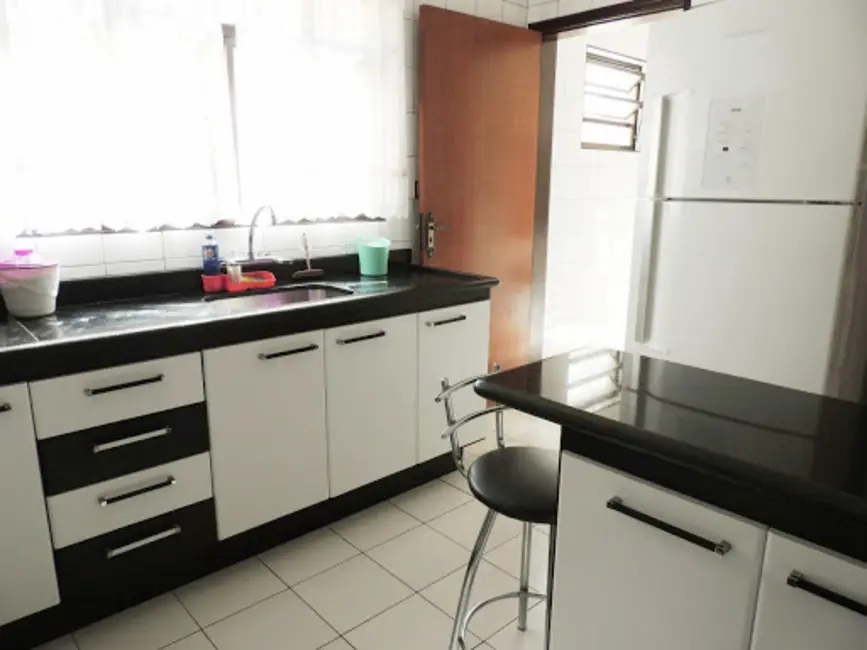 Foto 8 de Casa com 2 quartos à venda, 204m2 em Vila Cecília Maria, Santo Andre - SP